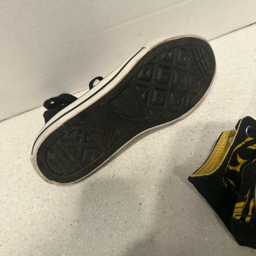 Converse All Star Chuck Taylor High-Top Sneakers Black Yellow Batman Kids Sz 1.5